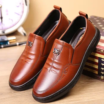 Мужская новая мода 2023 года, Универсальная деловая кожаная обувь в британском стиле, Дышащая Повседневная рабочая мужская обувь с мягкой подошвой, мужские кроссовки