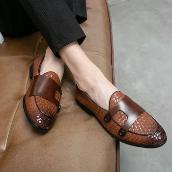 Мужские повседневные маленькие туфли с острым носком из британской кожи, осенняя корейская версия, лоферы, универсальная мужская обувь tide D116